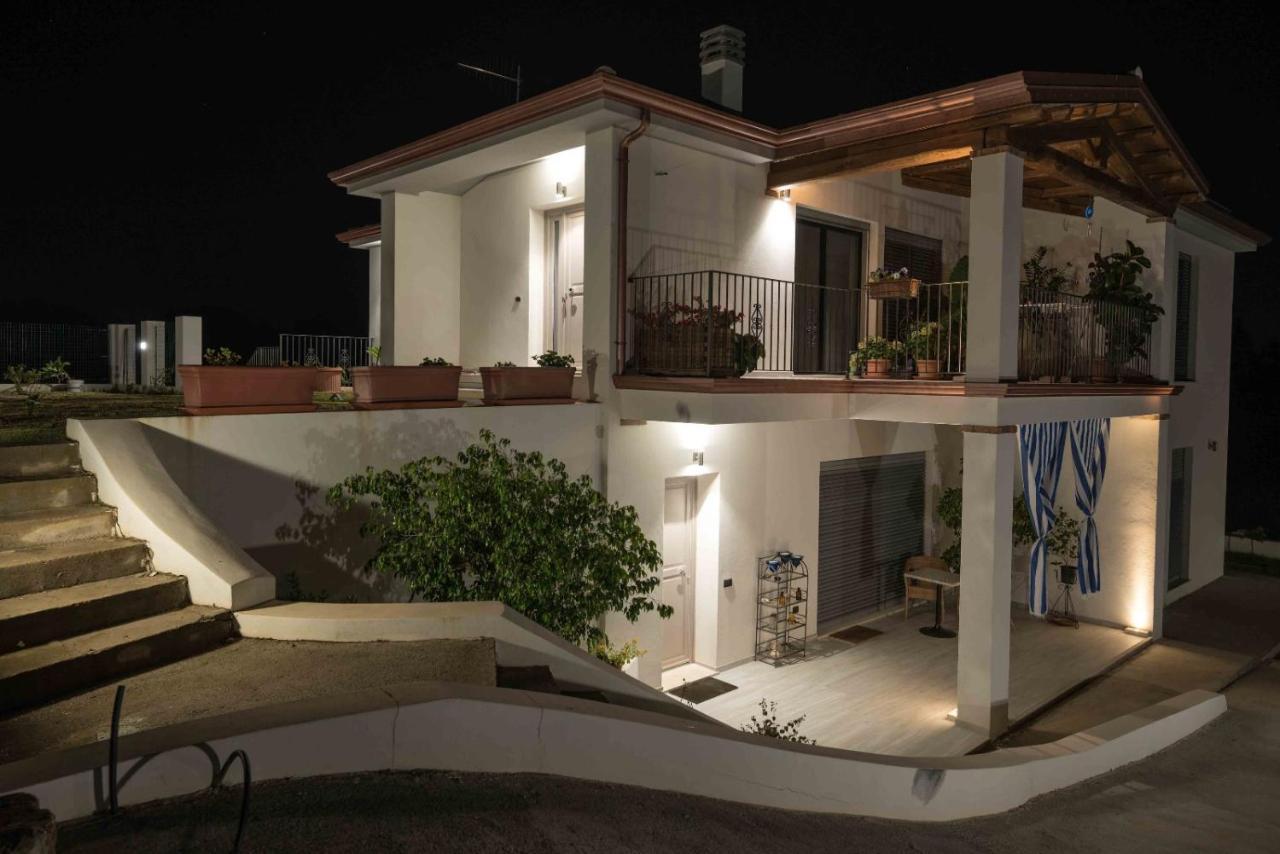 Bed and Breakfast Giglio Marino Тортолі Екстер'єр фото