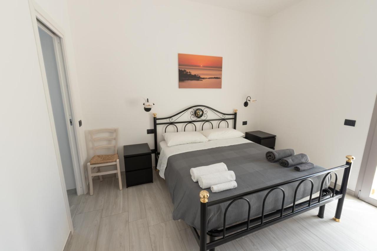 Bed and Breakfast Giglio Marino Тортолі Екстер'єр фото